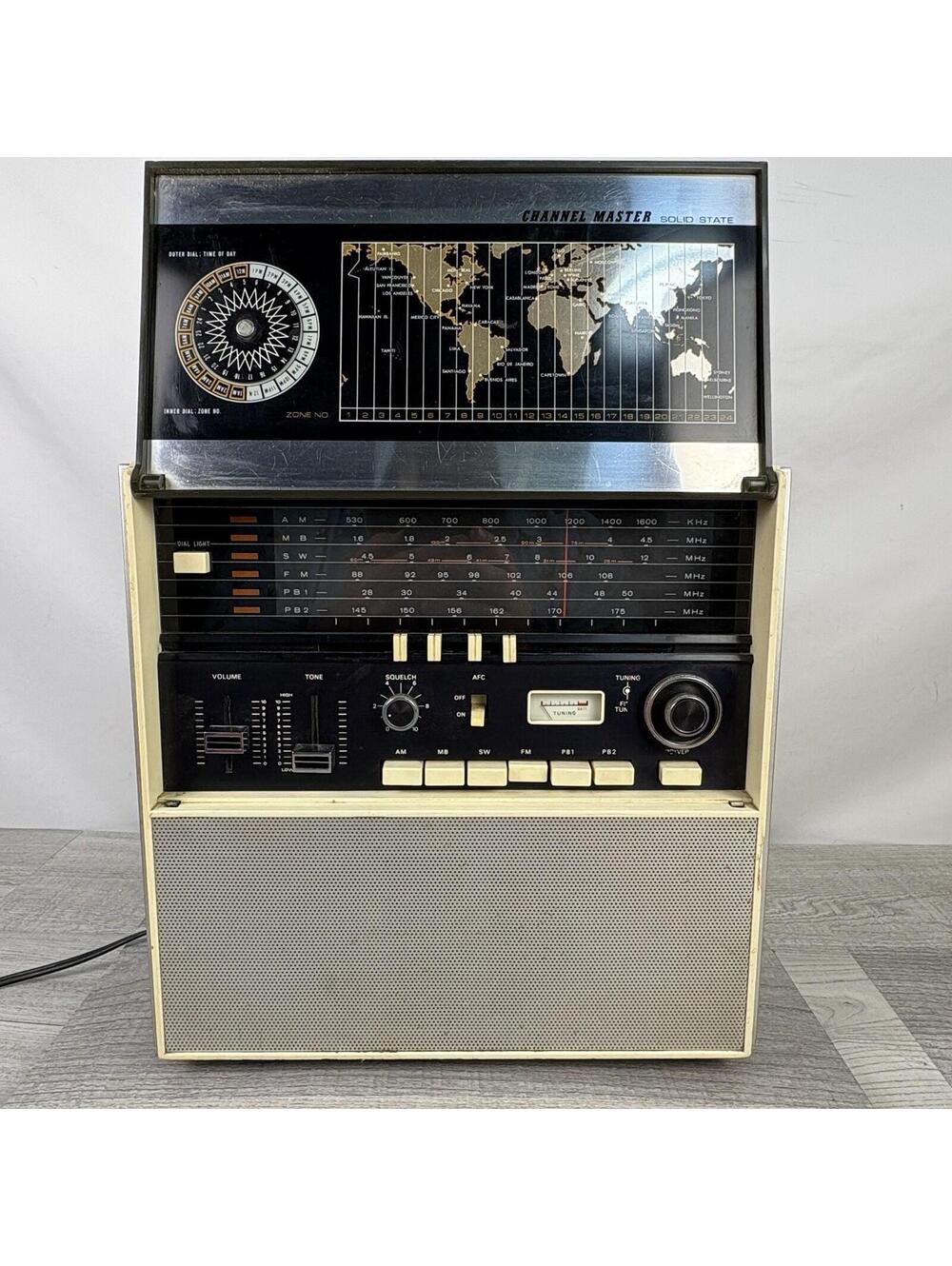Vintage Channel Master 6247 Multiband Radio AM/FM/SW Portable Japan Working!